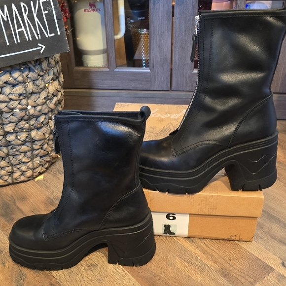 Free People Boots Myles Front Zip Boots Black Womens Size 6 NIB - Picture 3 of 10